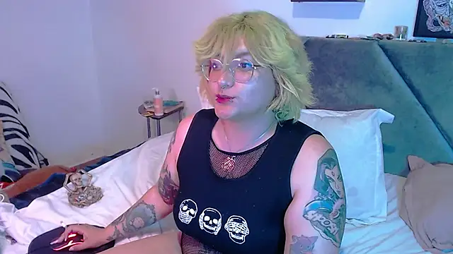 XxGreenGoodxX webcam