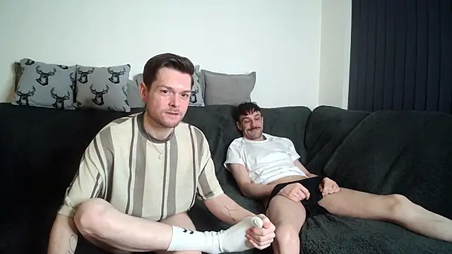 twotwinkhusbandss webcam