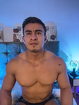 chris_clarck (M young) - take off my tshirt🥵🔥😈