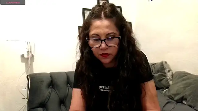 MirandaLatinaLovely webcam