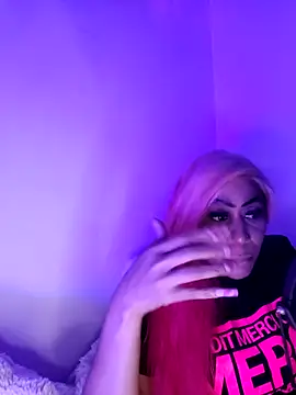 iamlalamilano webcam