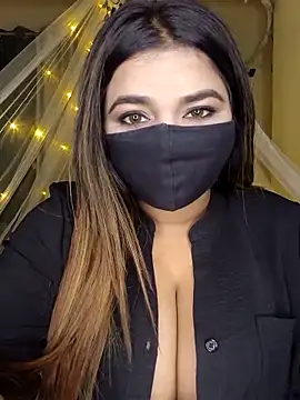 Webcam Model (Bold-Cat) is live