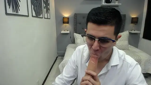 dylan_santiago_ webcam