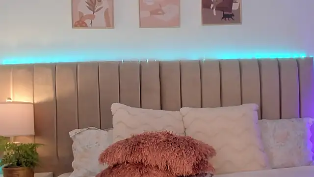 Victoria_romanox webcam