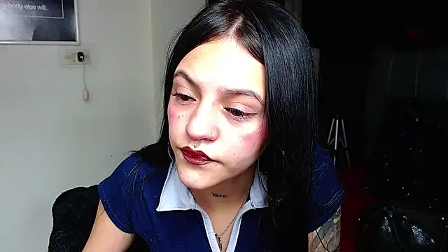 Violettasquirt webcam