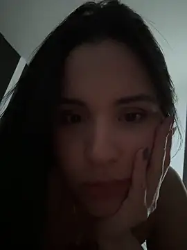 Webcam Model (IvyValentine)  is live.Free join now!