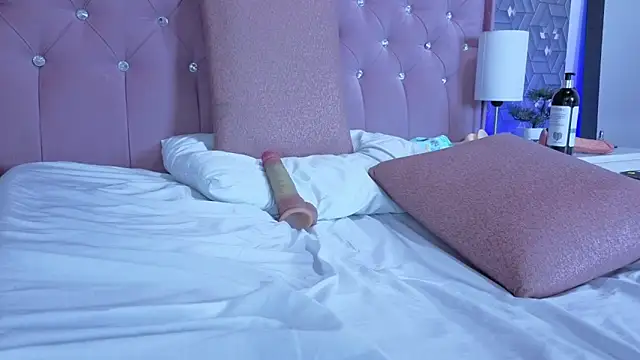 samantha_collen - Samantha_Collen's free webcam - UK Sex Cams