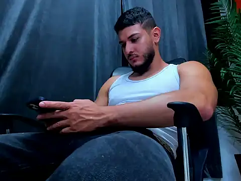 jasonshaw25 - Jasonshaw25's free webcam - UK Sex Cams