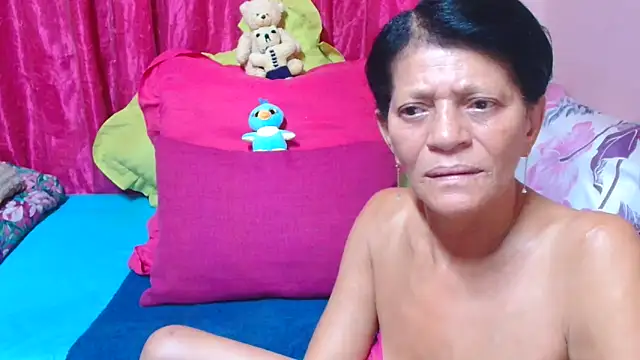 sluttyroxy - SLUTTYROXY's free webcam - UK Sex Cams