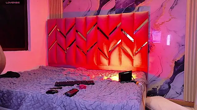 daddyissuesss_ - Daddyissuesss_'s free webcam