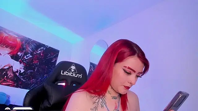 zara_rouxx - Zara_rouxx's free webcam