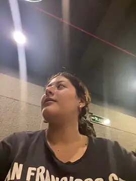 lizzy_luminair webcam