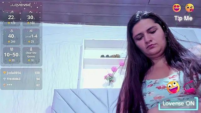 victoria_guzman - Victoria_Guzman's free webcam