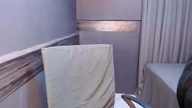 AthenaFucks69 webcam