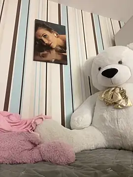 my_hotgirl - My_Hotgirl's free webcam