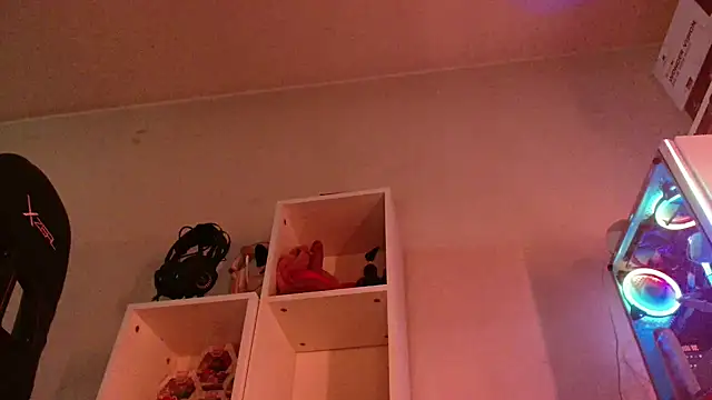 smokydee - SmokyDee's free webcam