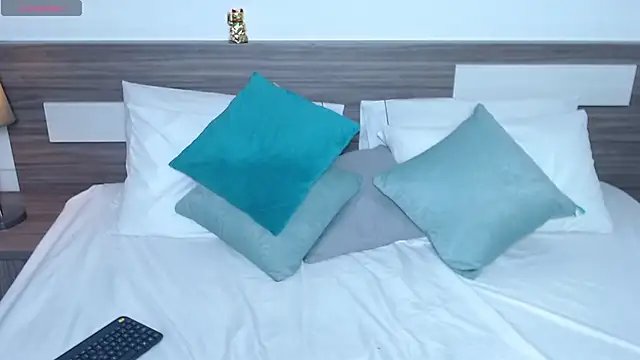 Liiamthompson webcam