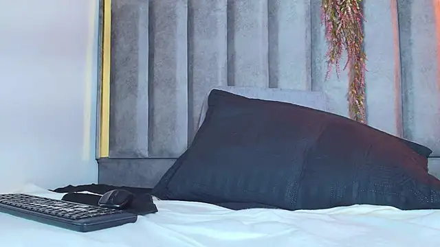 avax_777 - AvaX_777's free webcam