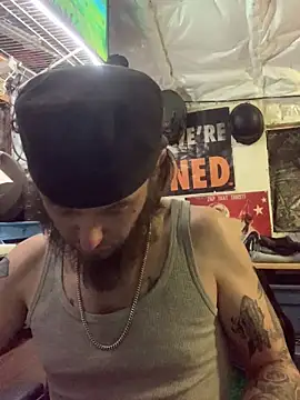 clouddadddyyy420 - CloudDadddyyy420's free webcam