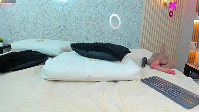 antonella_west - Antonella_west's free webcam