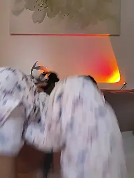 Amani_thewolf webcam