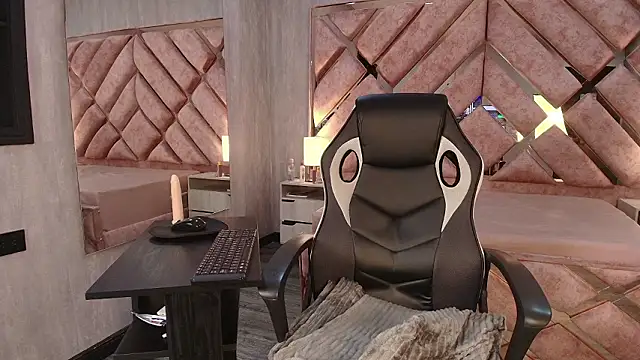 GISELLE_HOTLOVE webcam