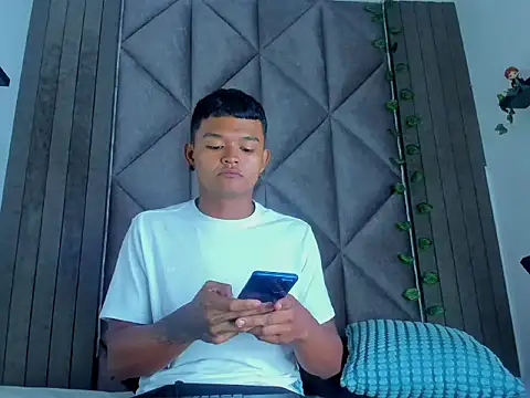 AndrewKenoxx_ webcam