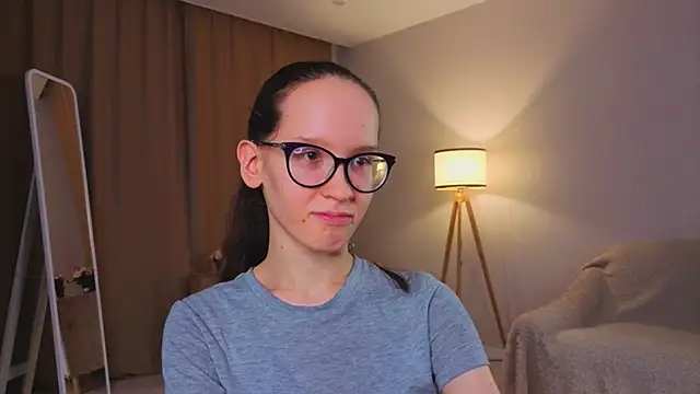 bettybrowni - BettyBrowni's free webcam