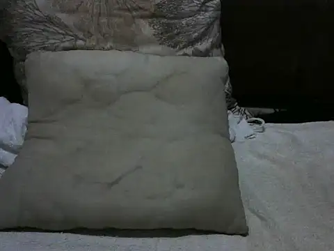 sexiest-2 - Sexiest-2's free webcam