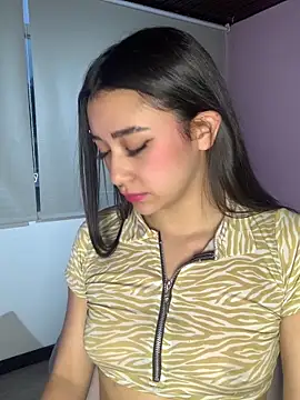 ashleypinkk_ - AshleyPinkk_'s free webcam