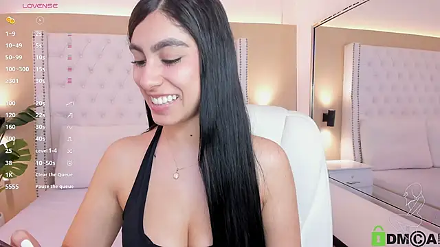 emily_roux - Emily_roux's free webcam