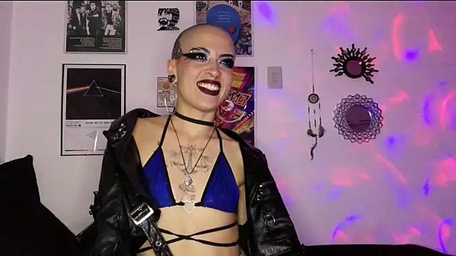 plutonbluemooon333 webcam