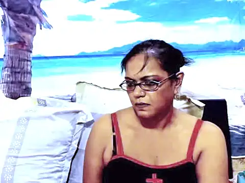 indianswtbella - Indianswtbella's free webcam