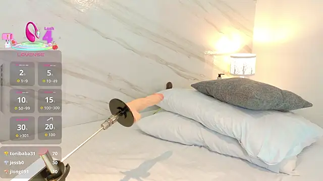 mia_gold_ - Mia_gold_'s free webcam