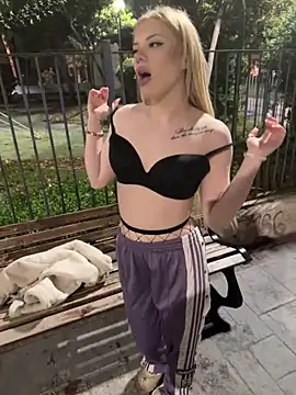 AlyssaFoxx_ Live Webcam on Stripchat