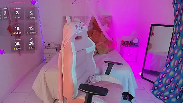 Lola_Oberly_xxx webcam