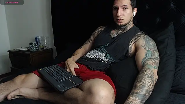Shane_Clay webcam