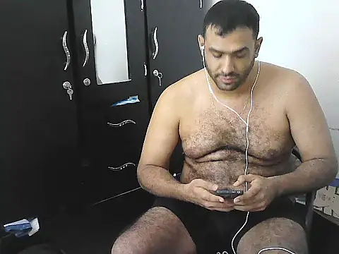 alphalatinobear - AlphaLatinoBear's free webcam