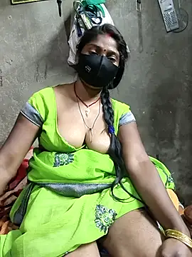 arti032 - Arti032's free webcam