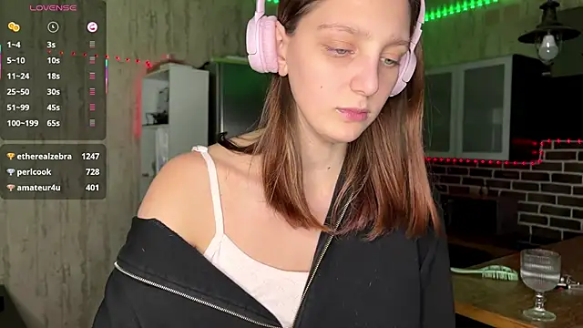 chrisamott - ChrisAmott's free webcam