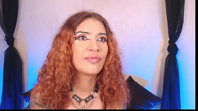 agatha_tenebris - Agatha_Tenebris's free webcam