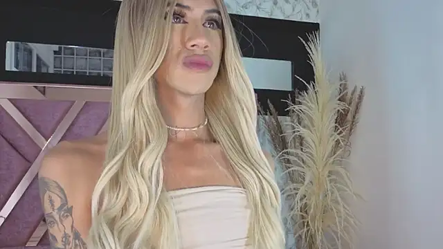 megan_lenon - Megan_lenon's free webcam - UK Sex Cams