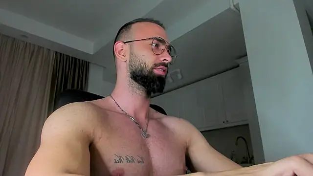 michaelmasterss - MichaelMasterss's free webcam - UK Sex Cams