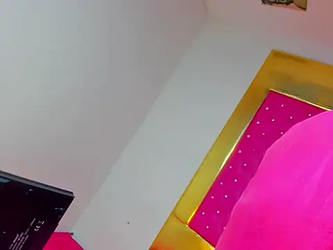 mistress-bbctsx - MISTRESS-BBCTSX's free webcam - UK Sex Cams