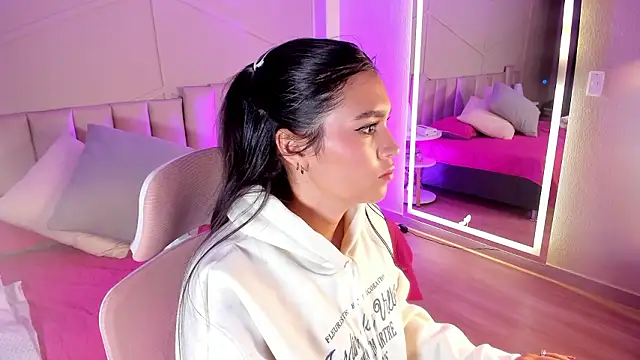 eimmy_bm - Eimmy_bm's free webcam