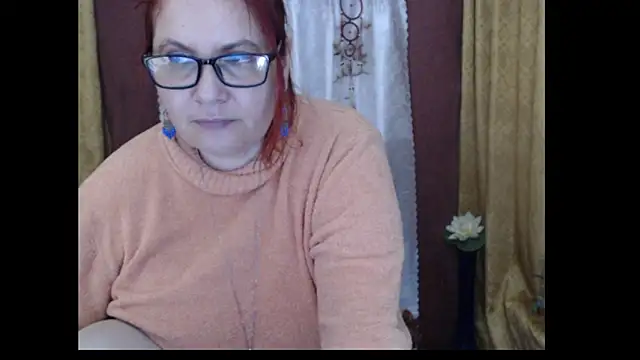 playfullmature - PlayfullMature's free webcam