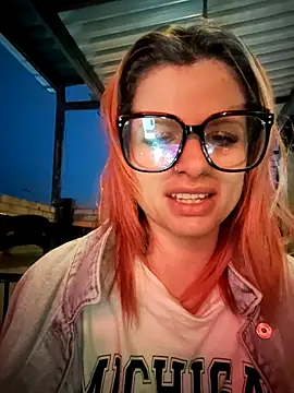 cataleya_16 - Cataleya_16's free webcam