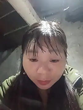 vangkt-cute - Vangkt-cute's free webcam
