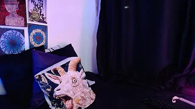 melisavelvet - MelisaVelvet's free webcam