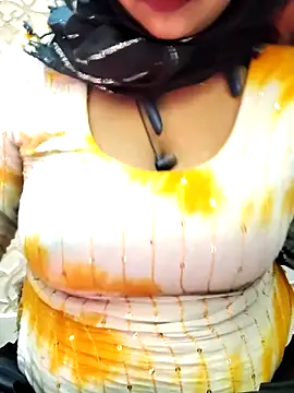 Webcam Model (Indian-Nazia)  is live.Free join now!